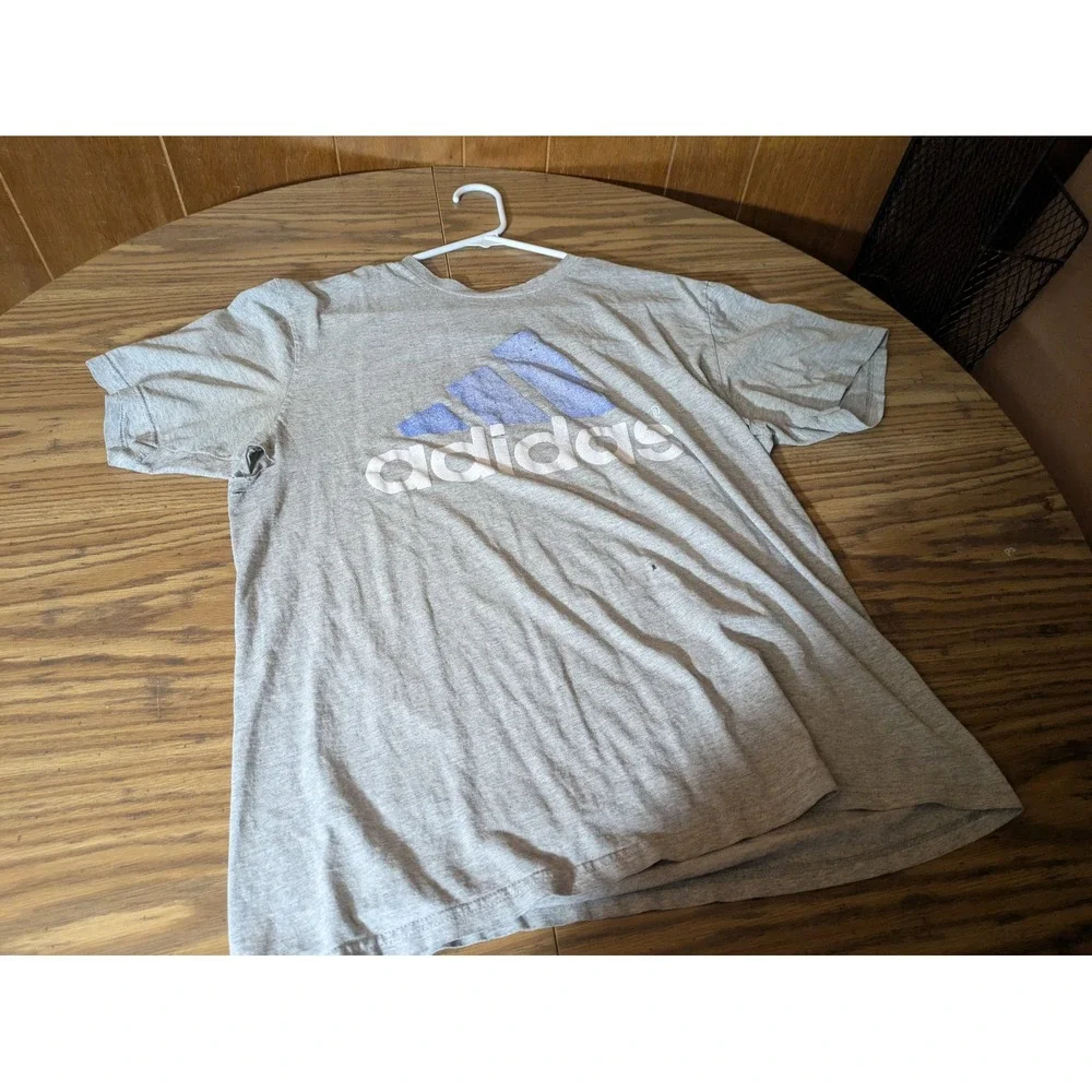 Adidas Mens Graphic T-Shirt Heather Gray Distressed Logo Tee Work Shirt